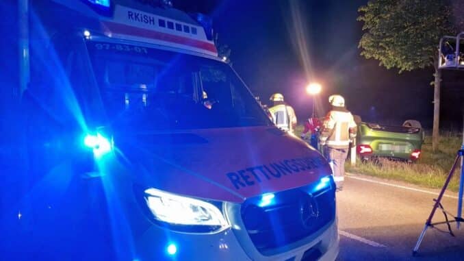 FW-RD: Frontalzusammenstoß in Osterrönfeld - 3 schwerverletzte Personen