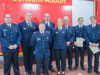 FW-RD: Jahreshauptversammlung Feuerwehr Schacht-Audorf - Hans-Jacob Rohwer für 80 Jahre Mitgliedschaft geehrt