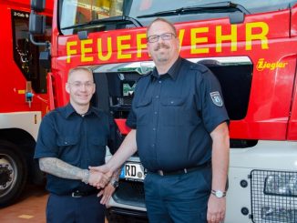 FW-RD: Wehrführung der Freiwilligen Feuerwehr Schacht-Audorf durch außerordentliche Mitgliederversammlung komplett