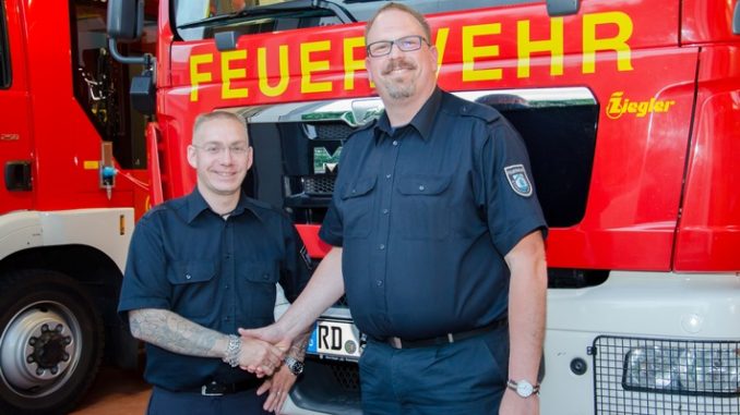 FW-RD: Wehrführung der Freiwilligen Feuerwehr Schacht-Audorf durch außerordentliche Mitgliederversammlung komplett