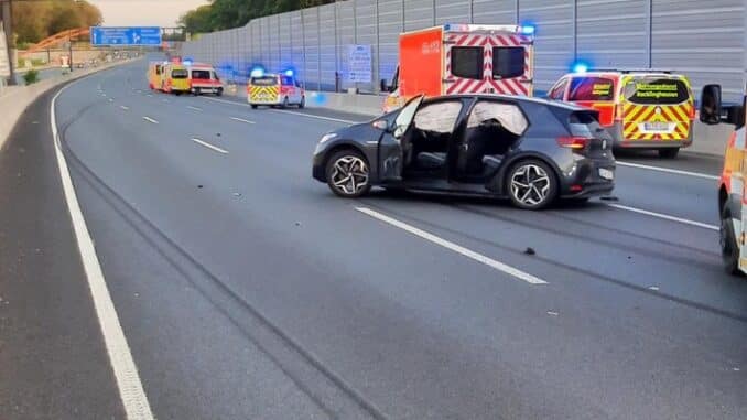 FW-RE: Verkehrsunfall mit sieben Verletzten auf der BAB 43