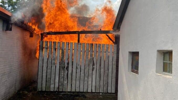 FW-ROW: Brennt Einfamilienhaus in Rotenburg