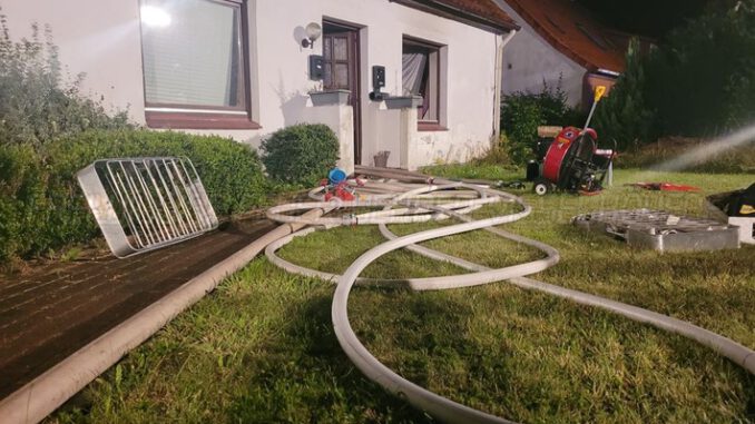 FW-ROW: Gemeldetes Feuer im Einfamilienhaus