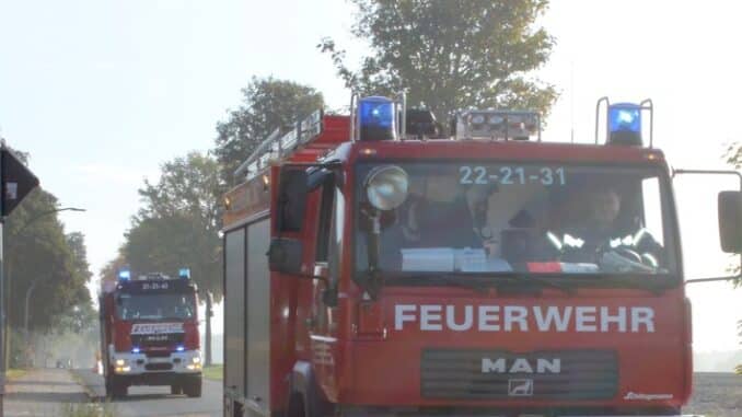 FW-ROW: Kreisfeuerwehrbereitschaft übt im Ummelwald