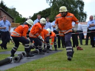 FW-ROW: Kreisleistungsvergleich der Feuerwehren - 43 Gruppen aus dem Landkreis Rotenburg / Wümme treten in Hönau-Lindorf an