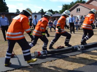 FW-ROW: Leistungen auf den Punkt abgerufen +++ 41 Feuerwehrgruppen treten in Hönau-Lindorf zum Kreisleistungsvergleich der Feuerwehren an