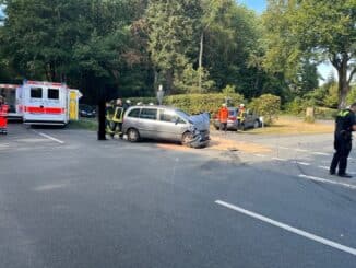 FW-ROW: Verkehrsunfall in Bockel mit fünf verletzten Personen