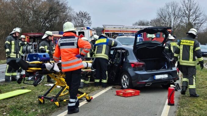 FW-Radolfzell: Schwerer Verkehrsunfall