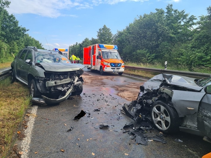 FW Ratingen: 31.05.22, Verkehrsunfall