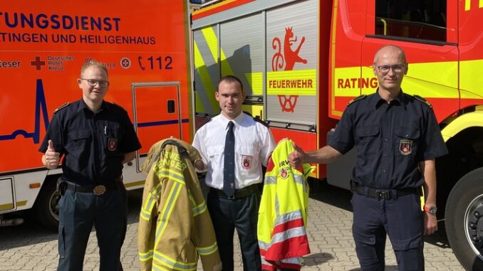 FW Ratingen: Durchmarsch! - Vom Notfallsanitäter zum Brandmeister in einem Rutsch!