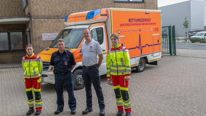 FW Ratingen: Fotomaterial - Feuerwehr Ratingen - Neue Besetzung der Rettungswache Tiefenbroich