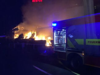 FW Ratingen: Großbrand in Frischemarkt - Erstmeldung