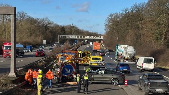 FW Ratingen: Verkehrsunfall auf der BAB 3