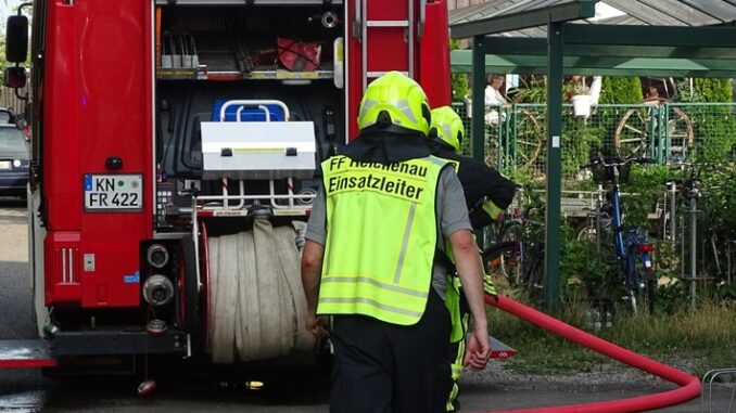FW Reichenau: Bahnunfall - Person von Zug erfasst, Bahnhof, Reichenau-Lindenbühl, 23.07.2023