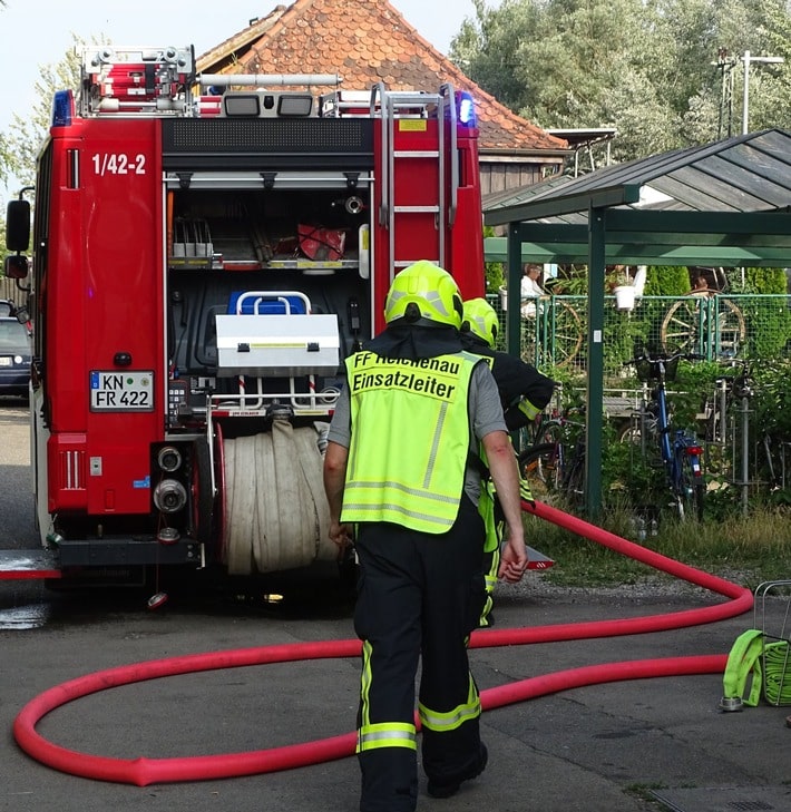FW Reichenau: Bahnunfall - Person von Zug erfasst, Bahnhof, Reichenau-Lindenbühl, 23.07.2023