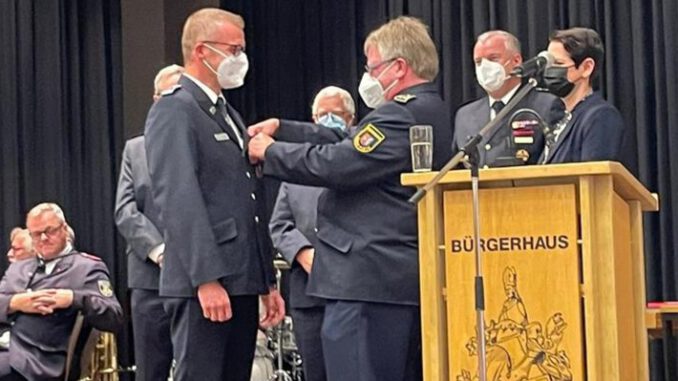 FW Rheurdt: Viele Ehrungen bei der Feuerwehr