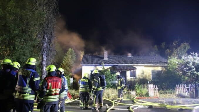 FW-SE: Ausgedehnter Kellerbrand in Einfamilienhaus