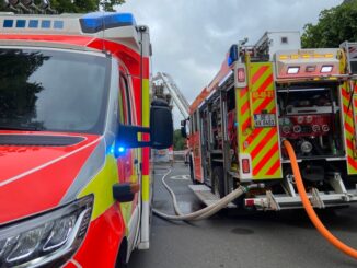 FW-SE: Dachstuhlbrand in Kaltenkirchener Innenstadt