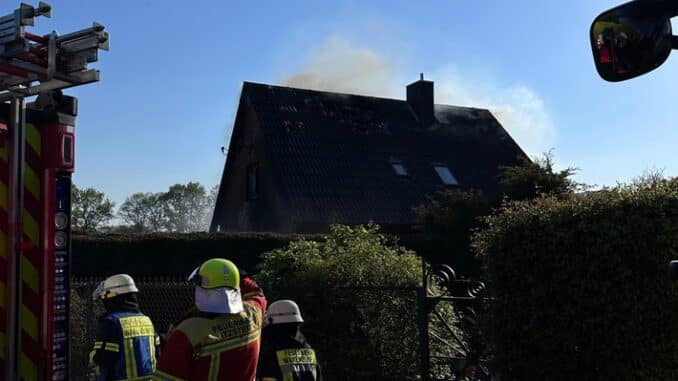 FW-SE: Dachstuhlbrand in Nahe