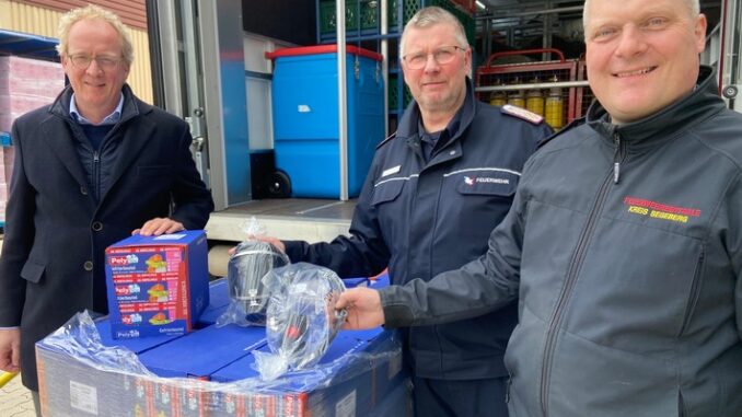 FW-SE: Erneut große Sachspende von Gefrierbeuteln der pelzGROUP an den Kreisfeuerwehrverband Segeberg