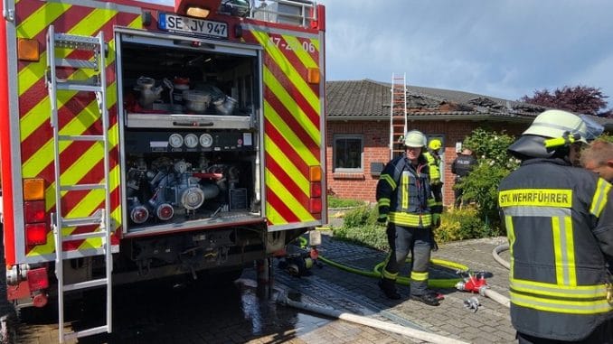 FW-SE: Feuer in einem Bungalow nach Blitzeinschlag