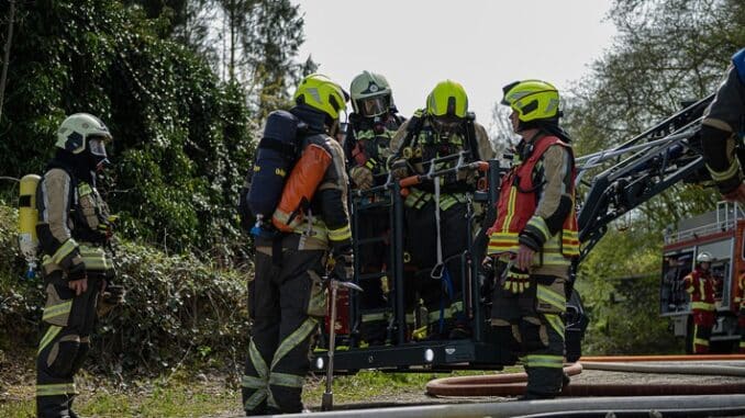 FW-SE: Feuer in einer Garage