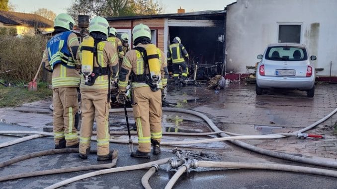 FW-SE: Gemeldeter Dachstuhlbrand in Oering