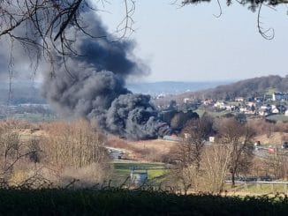 FW Sankt Augustin: LKW im Vollbrand auf der Autobahn A3