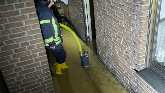 FW-Schermbeck: Wasserschaden