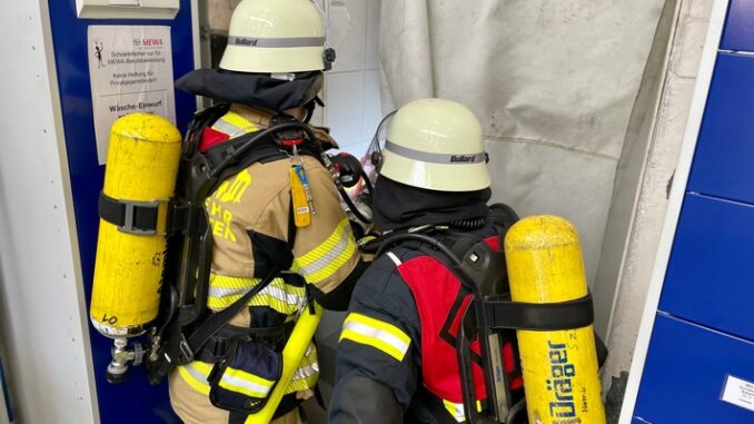 FW Sonsbeck: 30 frisch ausgebildete Einsatzkräfte für die Feuerwehren Alpen, Sonsbeck und Xanten
