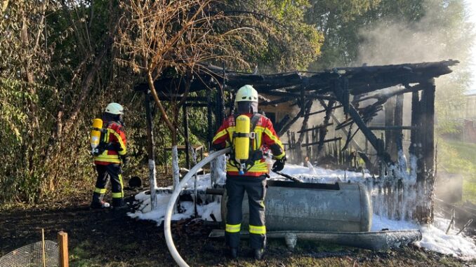 FW Stockach: Brand eines Gartenschuppens