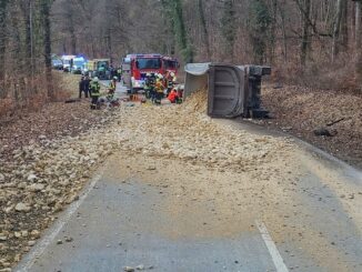 FW Stockach: Einsatz der Feuerwehr Abteilungen Eigeltingen, Reute und Stockach wegen Verkehrsunfall auf der L440