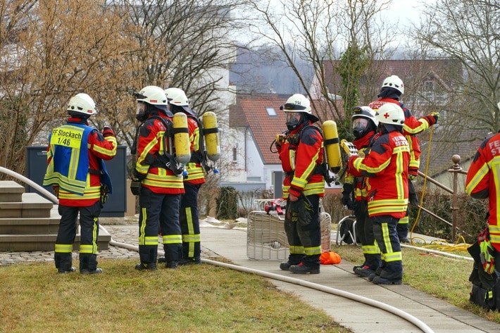 FW Stockach: Kellerbrand fordert die Feuerwehr Stockach