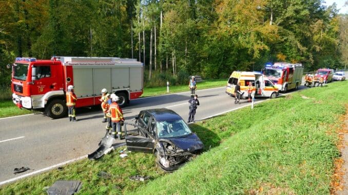 FW Stockach: Verkehrsunfall auf der B313