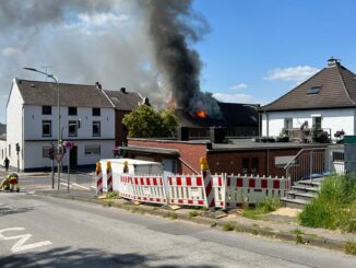 FW-Stolberg: Dachstuhlbrand