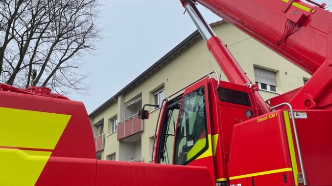 FW Stuttgart: Hilfeleistung zur Transportunterstützung