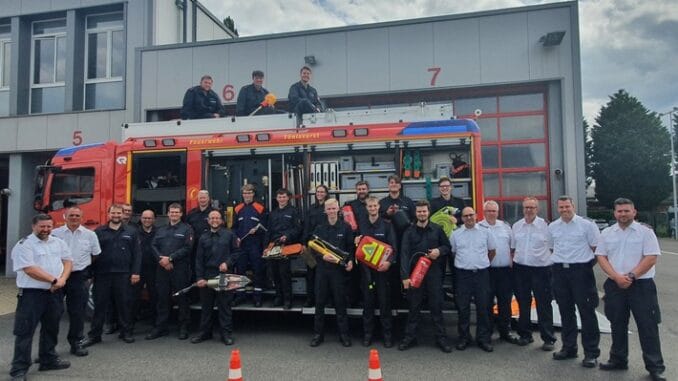 FW Tönisvorst: Neu ausgebildete Einsatzkräfte für die Feuerwehr Tönisvorst
