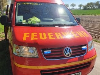 FW Tönisvorst: Unbekannte Flüssigkeit löst Feuerwehreinsatz aus