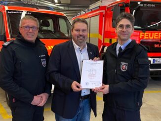 FW VG Asbach: Feuerwehrarzt in der Verbandsgemeinde Asbach ernannt