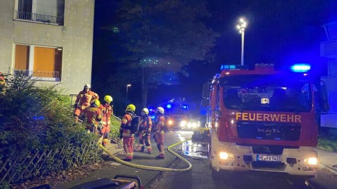 FW-Velbert: Einsatzreicher Abend für die Feuerwehr Velbert