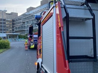 FW-Velbert: Paralleleinsätze der Feuerwehr Velbert am Mittwochabend