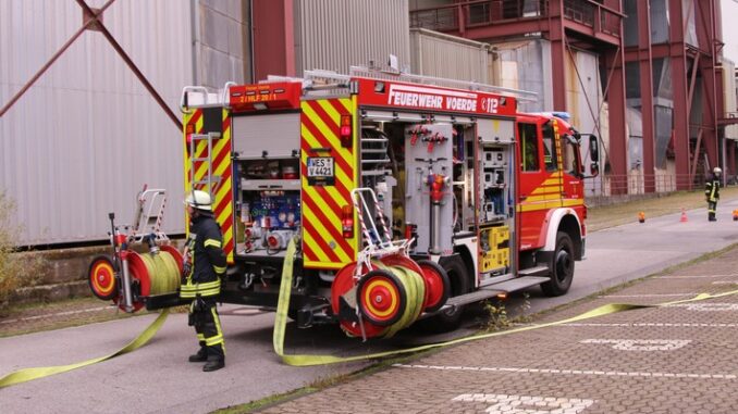 FW Voerde: Erfolgreicher Abschluss des ersten Teils der Grundausbildung bei der Feuerwehr Voerde