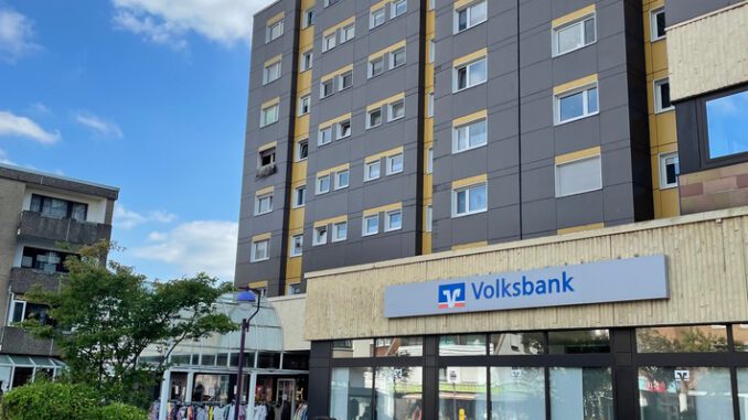 FW Voerde: Zimmerbrand inmitten in Voerde
