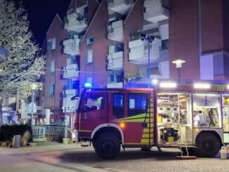 FW-WRN: FEUER_3 - LZ1 - Wohnungsbrand / keine Person in der Wohnung