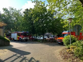 FW-WRN: FEUER_4 - Vollalarm - Brandgeruch auf der Station