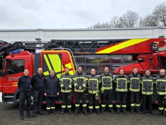 FW-WRN: Sechs neue Drehleitermaschinisten für die Freiwillige Feuerwehr Werne