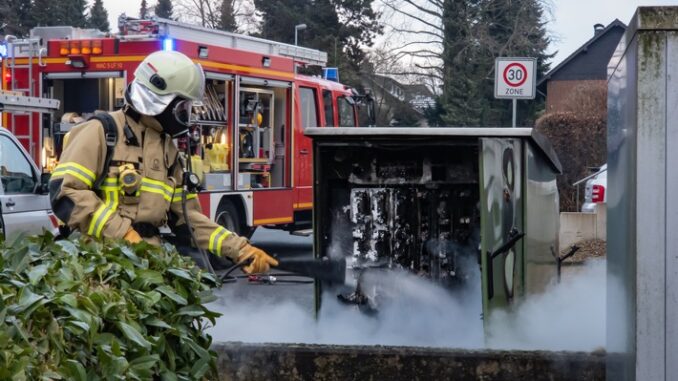 FW Wachtberg: Brennender Trafo in Wachtberg-Niederbachem