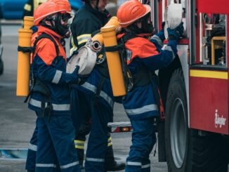 FW Wenden: Jahresabschluss - Jugendfeuerwehr bekämpft Industriebrand