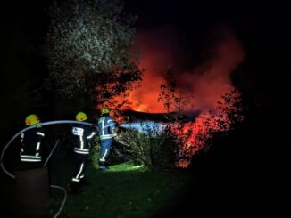 FW Wipperfürth: Einsatz | Unklarer Feuerschein am Gebäude [B1G]