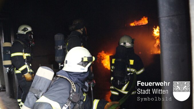 FW Witten: Brand einer Werkstatt